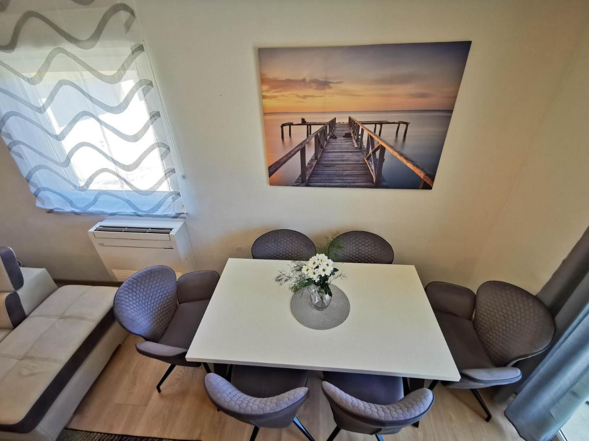 Apartment Ližnjan Esterno foto